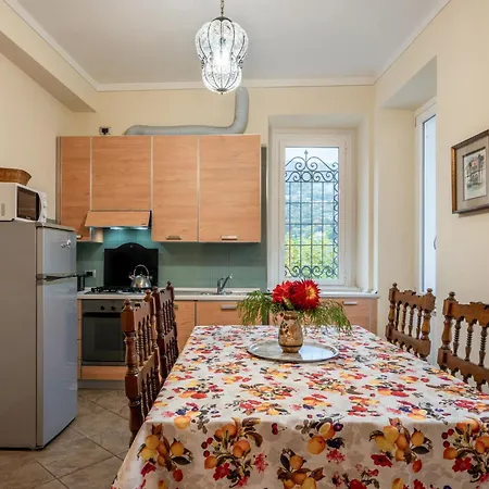 La Silente By Interhome * Stresa